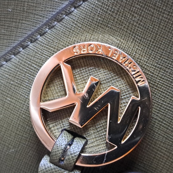 🥰Michael Kors Ciara Olive Green Leather Satchel or Crossbody GUC - Picture 8 of 12